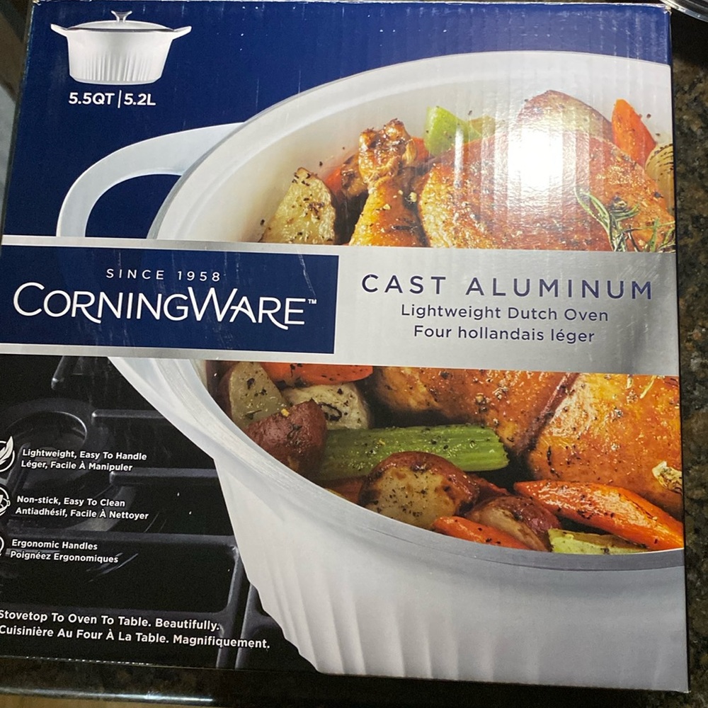 Corningware Cast Aluminum Lightweight Dutch Oven - new, never used